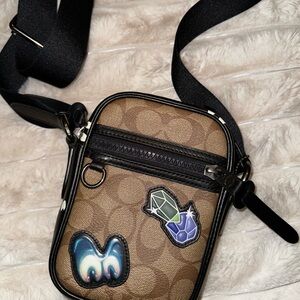 💘 Coach Snow White Crossbody